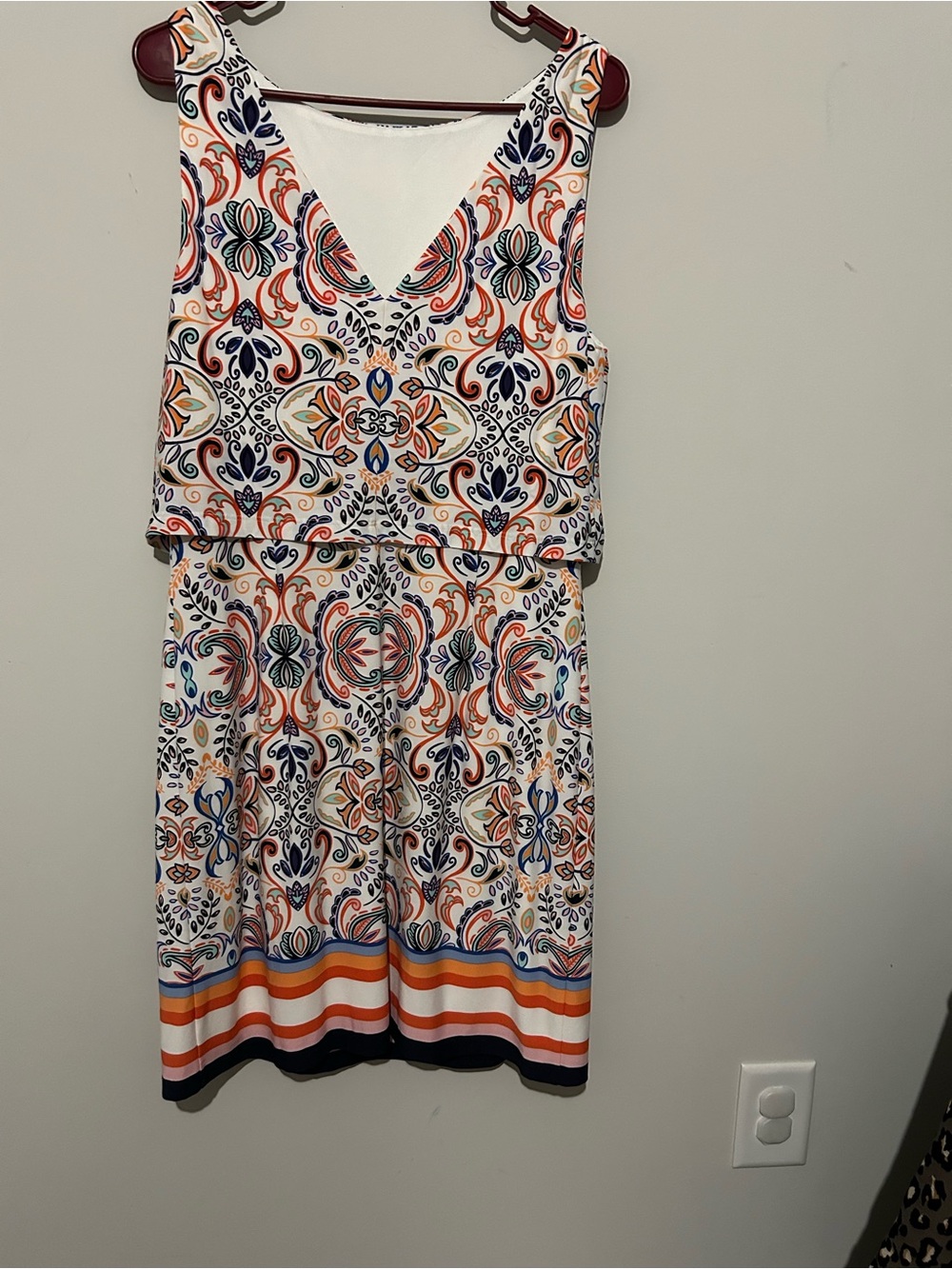 Vince Camuto Sleeveless V-Neck Midi Dress in Navy, Orange, Cream